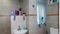 Bathroom 2 - 6 square meters of property in Mountain View