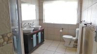 Bathroom 2 - 11 square meters of property in Scottburgh South