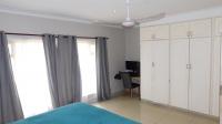 Main Bedroom - 26 square meters of property in Scottburgh South