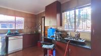 Kitchen - 20 square meters of property in Reyno Ridge