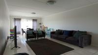 Lounges - 16 square meters of property in Crowthorne AH