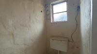 Staff Bathroom - 4 square meters of property in Sunnyridge