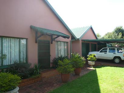 3 Bedroom House for Sale For Sale in Pierre van Ryneveld - Home Sell - MR08316