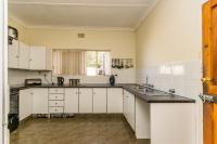 Kitchen - 14 square meters of property in Silverfields