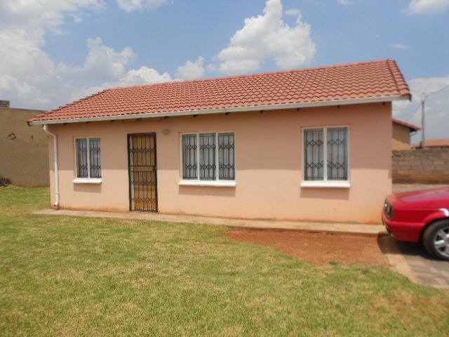 3 Bedroom House for Sale For Sale in Roodekop - Home Sell - MR085005
