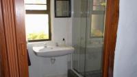 Bathroom 1 - 7 square meters of property in De Kelders
