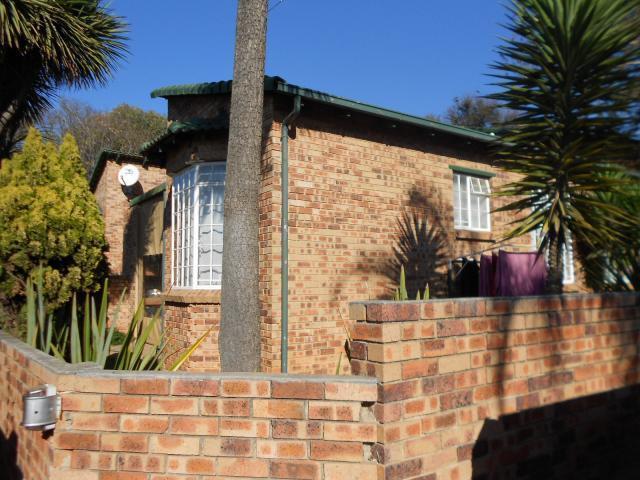 3 Bedroom Sectional Title for Sale For Sale in Bergbron - Private Sale - MR095112