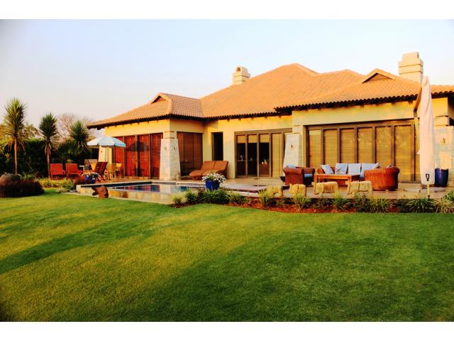 4 Bedroom House for Sale For Sale in Hartbeespoort - Home Sell - MR099536