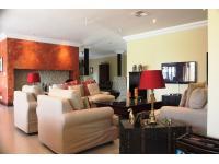 Lounges - 123 square meters of property in Hartbeespoort