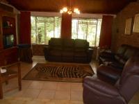 Lounges - 85 square meters of property in Hartbeespoort