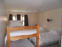 Bed Room 1 - 26 square meters of property in Margate