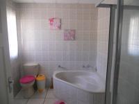 Bathroom 3+ - 29 square meters of property in Margate