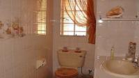 Guest Toilet - 3 square meters of property in Sunward park