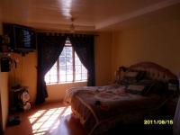Main Bedroom - 32 square meters of property in Mitchells Plain