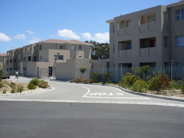 1 Bedroom Apartment for Sale For Sale in Goodwood - Home Sell - MR104686
