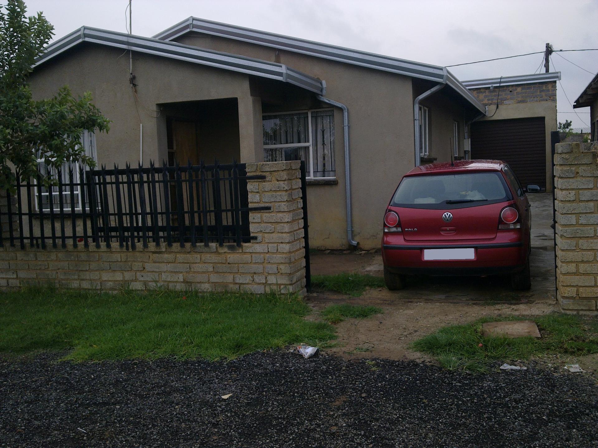 Front View of property in Orange farm
