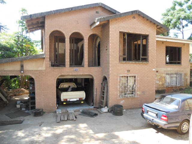9 Bedroom House for Sale For Sale in Isipingo Beach - Private Sale - MR105733