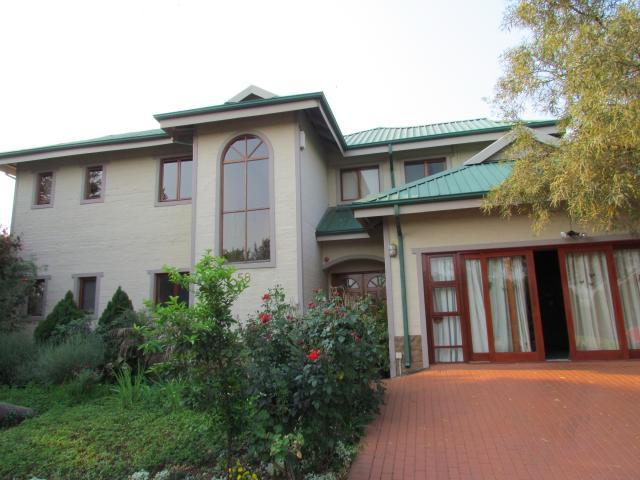 4 Bedroom House for Sale For Sale in Kosmos - Private Sale - MR105774