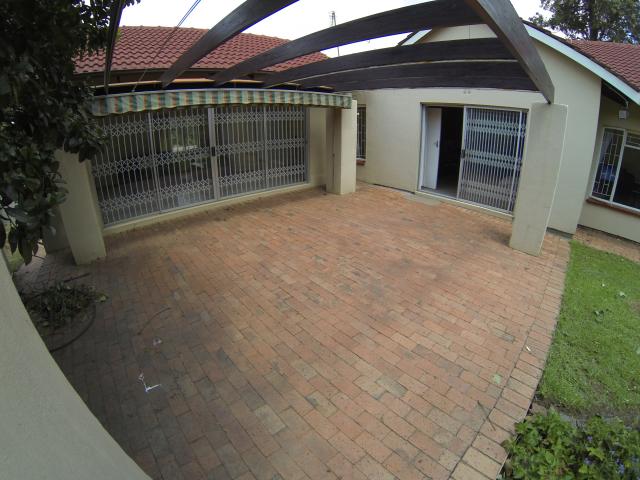 3 Bedroom House for Sale For Sale in Jukskei Park - Home Sell - MR106437