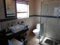 Main Bathroom - 3 square meters of property in Goodwood