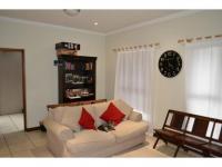 Lounges - 16 square meters of property in Hartbeespoort