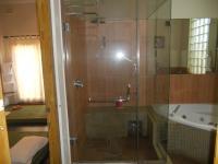 Bathroom 3+ - 16 square meters of property in Berea - DBN