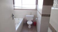 Bathroom 1 - 13 square meters of property in Kempton Park
