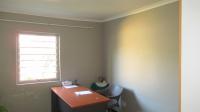 Bed Room 2 - 34 square meters of property in Kempton Park