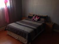 Bed Room 1 - 13 square meters of property in Florida