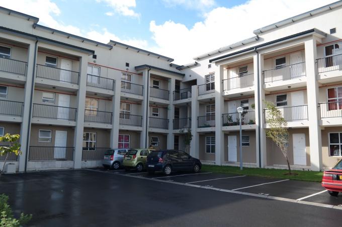 2 Bedroom Apartment for Sale For Sale in Kraaifontein - Private Sale - MR110964