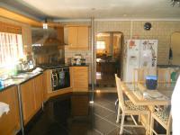 Kitchen - 24 square meters of property in Hayfields