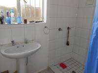 Bathroom 3+ - 6 square meters of property in Northmead