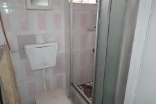 Bathroom 1 - 2 square meters of property in Delft