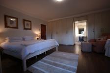 Main Bedroom - 26 square meters of property in Silver Lakes Golf Estate