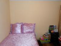 Bed Room 1 - 10 square meters of property in Castleview
