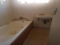 Bathroom 1 - 2 square meters of property in Lenasia South