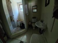Bathroom 3+ of property in Pinetown 