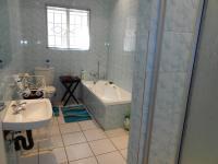 Bathroom 1 - 9 square meters of property in Cyrildene