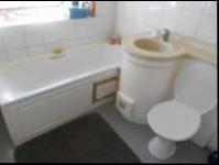 Bathroom 1 - 7 square meters of property in Johannesburg Central