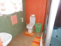 Main Bathroom - 6 square meters of property in Umkomaas