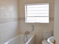 Bathroom 2 - 6 square meters of property in Kengies