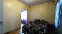 Bed Room 3 - 21 square meters of property in Newton