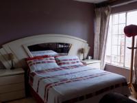 Main Bedroom - 20 square meters of property in Pretoria West