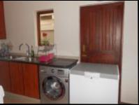 Scullery - 8 square meters of property in Kengies