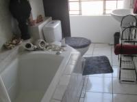 Bathroom 1 of property in Oranjeville
