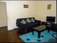 Lounges - 18 square meters of property in Crosby