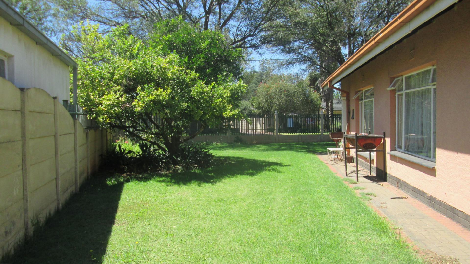 Absa Bank Trust Property House for Sale in Arcon Park MR15