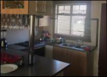 Kitchen - 16 square meters of property in Karenpark