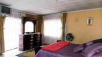 Main Bedroom - 30 square meters of property in Padfield Park