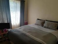 Bed Room 1 - 13 square meters of property in Willowbrook